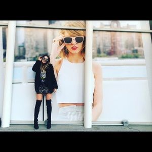 BLACK HOODED JACKET!